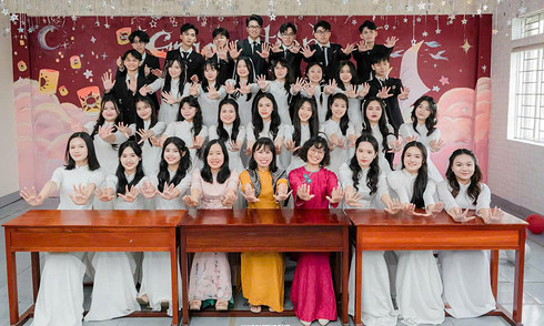 Hơn nửa học sinh một lớp đạt 8.0 IELTS, 1500 SAT trở lên