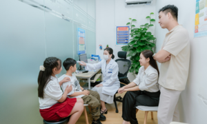 Long Châu ra mắt gói vaccine gia đình với nhiều ưu đãi