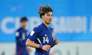 Cầu thủ từ Man Utd không thể ngăn U17 Thái Lan thua đậm