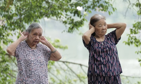 Bác sĩ 100 tuổi chia sẻ 7 bí quyết giúp sống thọ