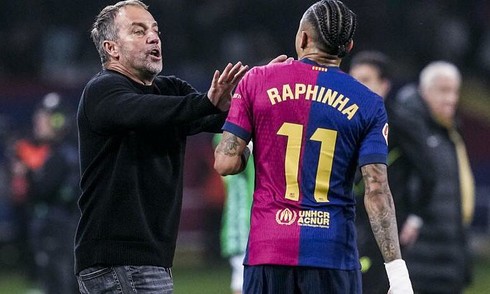 Raphinha nổi nóng sau trận hòa của Barca