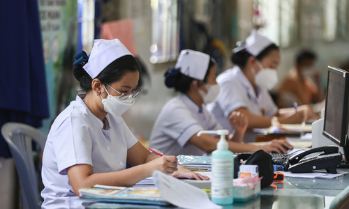 Tiền phụ cấp của y bác sĩ có thể tăng lên gấp 3 lần
