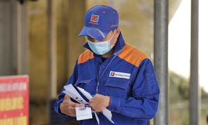 Giá xăng về sát 19.000 đồng một lít