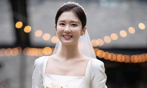 Jang Nara mãn nguyện về hôn nhân