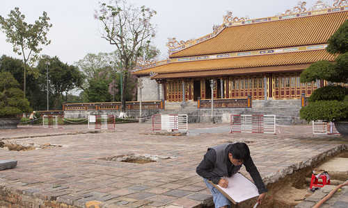 Khảo cổ Đại Cung Môn trước khi phục dựng