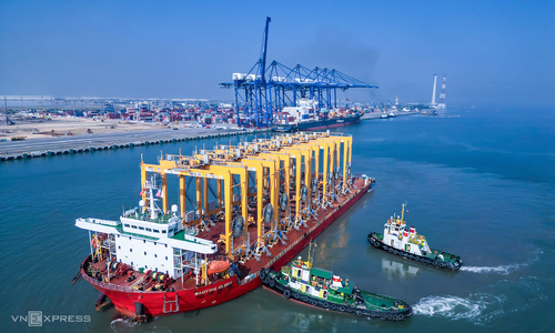Chính phủ giữ nguyên mục tiêu tăng trưởng từ 8%