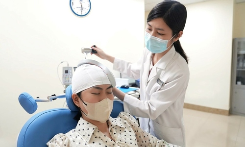 Đau đầu thường xuyên cảnh báo bệnh gì?