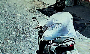 Gã trộm ngụy trang, xóa dấu vết nhưng không thoát