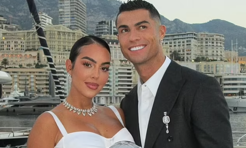 Rộ tin Ronaldo đính hôn với Georgina