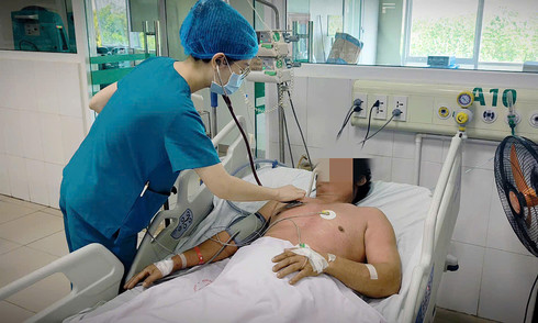 Tại sao người lớn mắc sởi nặng?