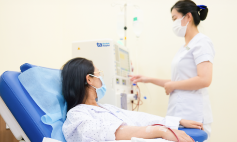 Con gái giấu mẹ chạy thận nhân tạo