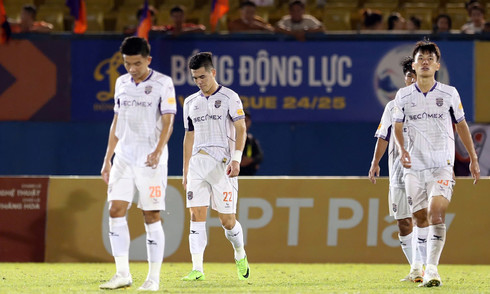 HLV Bình Dương từ chức sau trận thua Hà Nội FC