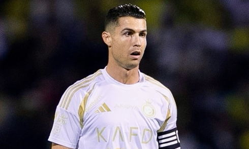 Aubameyang dập tắt tham vọng vô địch của Ronaldo