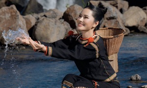 Cô gái Ê đê thi Hoa hậu Hoàn vũ Việt Nam