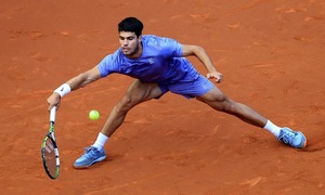 Alcaraz: 'Khó thắng sân đất nện liên tục như Nadal'