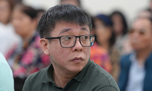 Ông chủ vàng Phú Cường khóc vì 'làm nhiều người liên lụy'