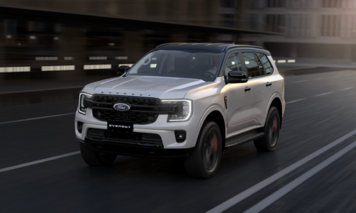 Ford Everest thêm bản Sport đặc biệt, giá 1,199 tỷ đồng