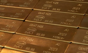 Giá vàng vượt 3.400 USD, chứng khoán Mỹ giảm mạnh