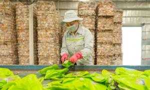 Duy Tan Recycling cùng Unilever tái chế hơn 15.000 tấn rác nhựa