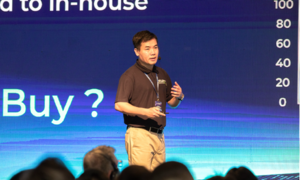 DCCI Summit 2025 thu hút hơn 2.000 người tham dự