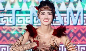 Ý Nhi mang 'Vũ điệu đại ngàn' đến Miss World