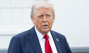 Ông Trump và ông Zelensky khẩu chiến về Crimea