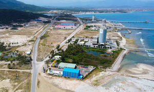 Mở rộng đường nối cao tốc vào Khu kinh tế Vân Phong lên 6 làn