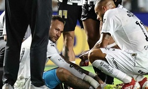 Neymar lấn quyền HLV