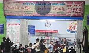 Đóng cửa lớp dạy thêm 'núp bóng' luyện chữ đẹp ở TP HCM