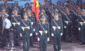 Mưa lớn ở TP HCM trước giờ sơ kết diễu binh