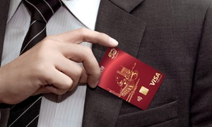 NCB ra mắt thẻ Visa bản giới hạn mừng 50 năm thống nhất đất nước