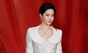 Lưu Diệc Phi theo mốt 'làn da ngọc trai'