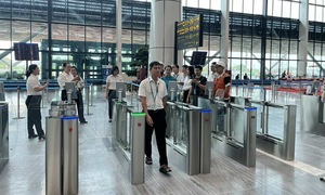 Vietnam Airlines điều chỉnh lịch khai thác tại ga T3 Tân Sơn Nhất