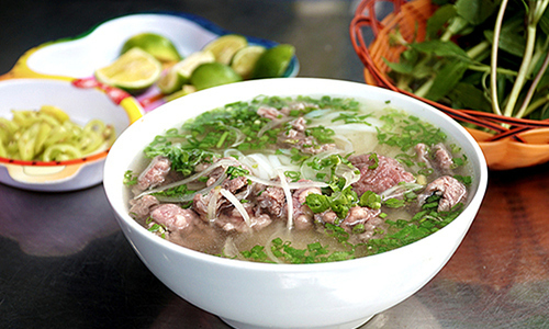 Nên ăn sáng tại nhà hay ăn ở hàng quán?