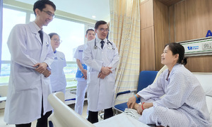 Nong van hai lá cho người phụ nữ suy tim