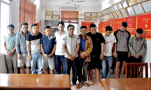8 con bạc khống chế chủ sòng để đòi lại tiền thua