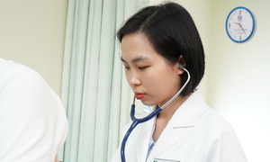 Viêm phổi có lây không?