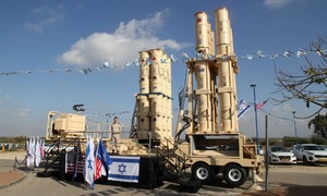 Tên lửa Houthi có thể đã xuyên thủng loạt lá chắn Israel, Mỹ