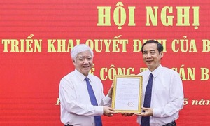 Ông Nguyễn Thái Học giữ chức Phó bí thư Đảng ủy Mặt trận Tổ quốc và các đoàn thể Trung ương