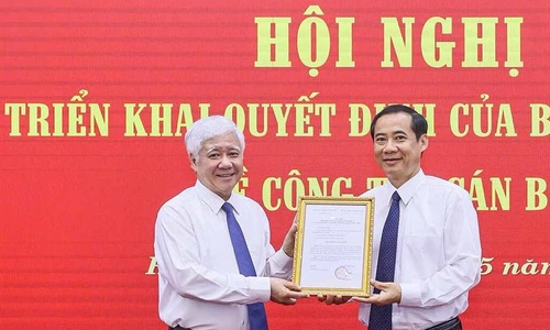Ông Nguyễn Thái Học giữ chức Phó bí thư Đảng ủy Mặt trận Tổ quốc và các đoàn thể Trung ương