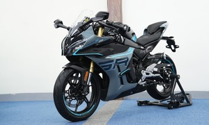 CFMoto 450SR S - sportbike mới giá hơn 150 triệu đồng
