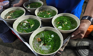 Bánh canh ngập hẹ ở Phú Yên