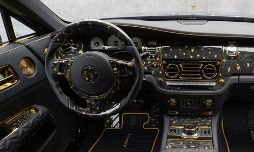 Rolls-Royce Wraith rắc vàng 24K từ trong ra ngoài