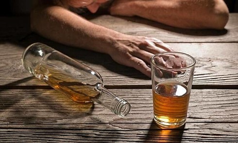 Não nhiễm độc do nghiện rượu