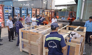Bất thường trong container hàng xuất đi Australia