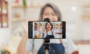 Thời của KOL tóc bạc