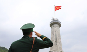 Khánh thành cột cờ gần biên giới Việt - Lào - Trung
