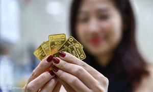Giá vàng miếng tiến sát mốc 123 triệu đồng một lượng