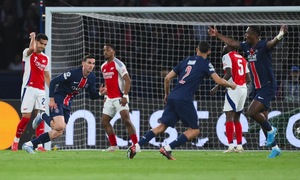 HLV Wenger: 'Arsenal thua tâm phục'