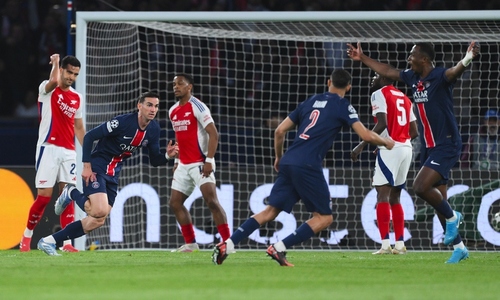 HLV Wenger: 'Arsenal thua tâm phục'